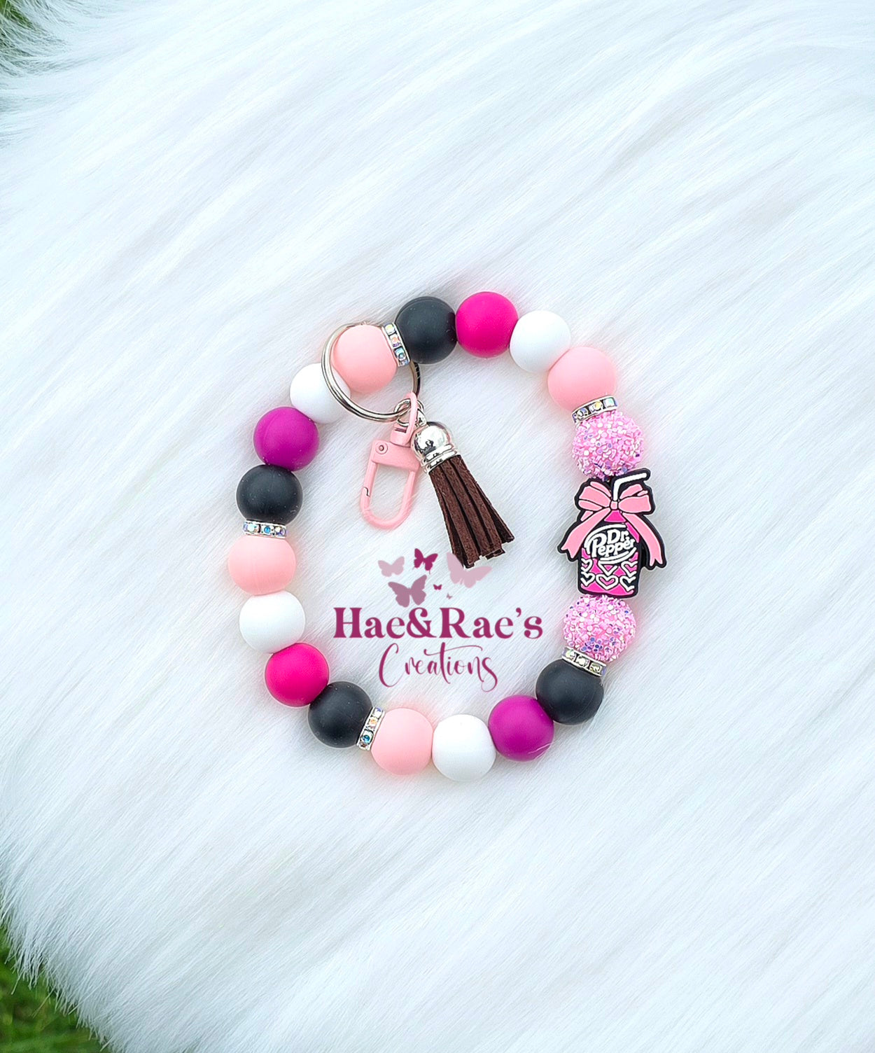 Bubbly Babe (Beaded Wristlet)