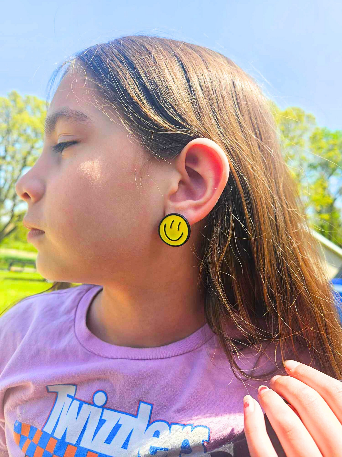 Laughable Lobes