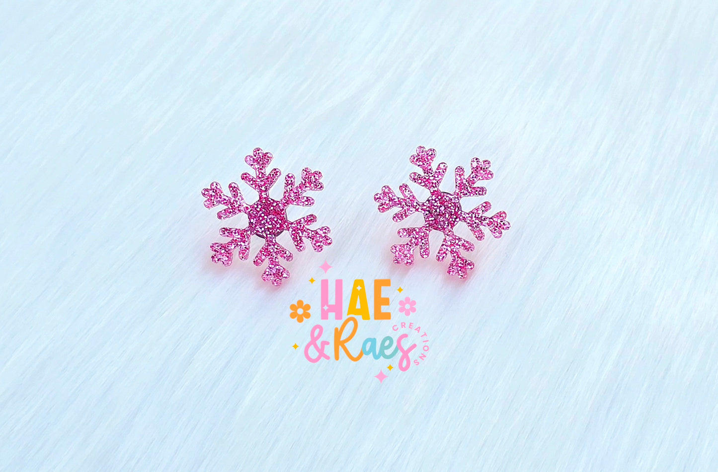 Sleighing in Snowflakes (Studs)