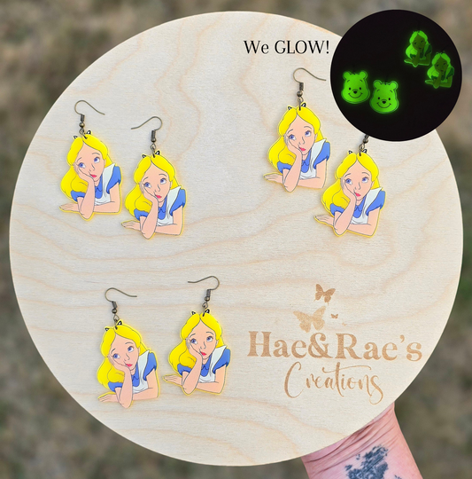 Alice & Your friend Pooh (WE GLOW!)